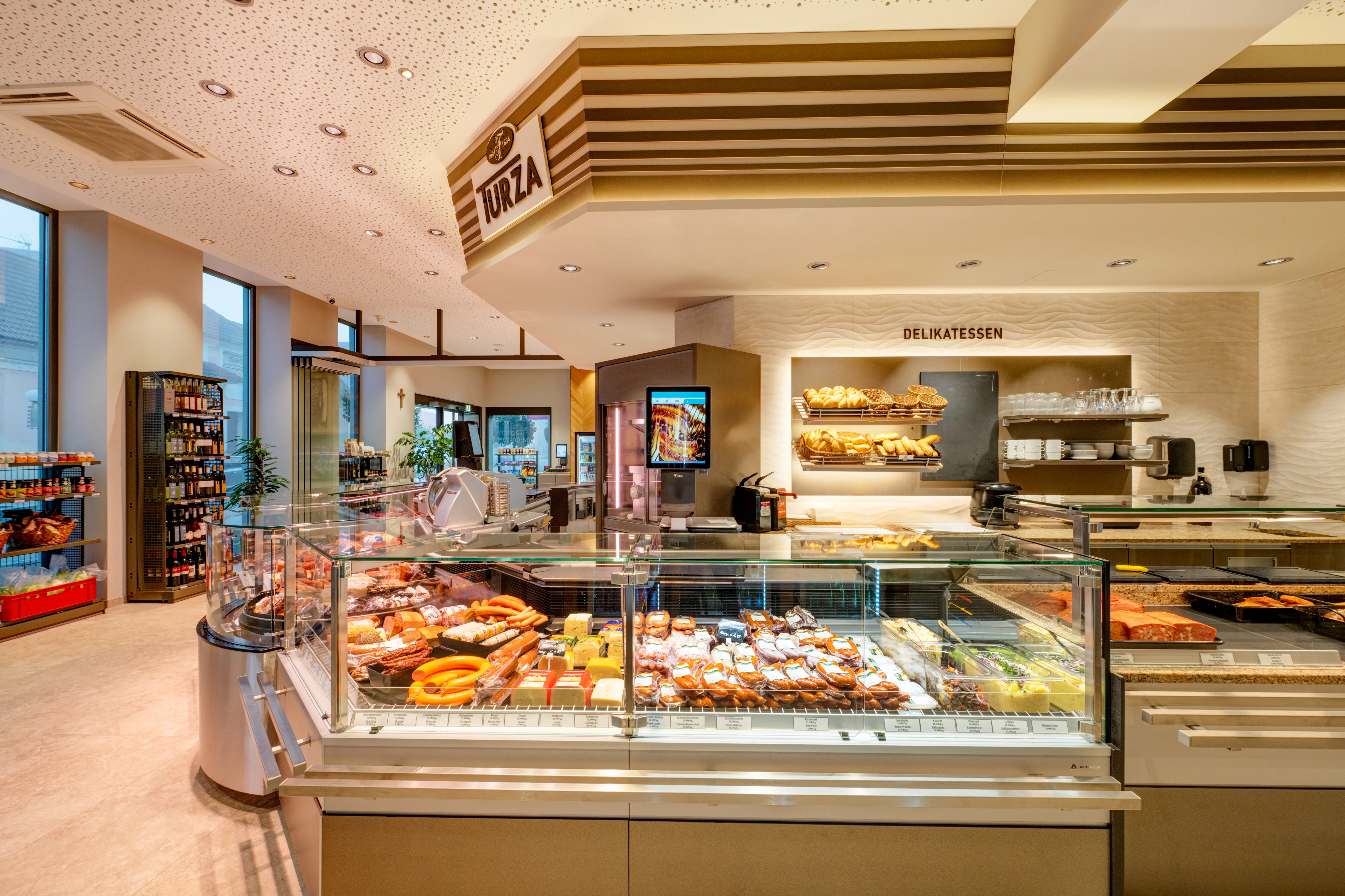 Geschäftslokal innen – Fleischtheke