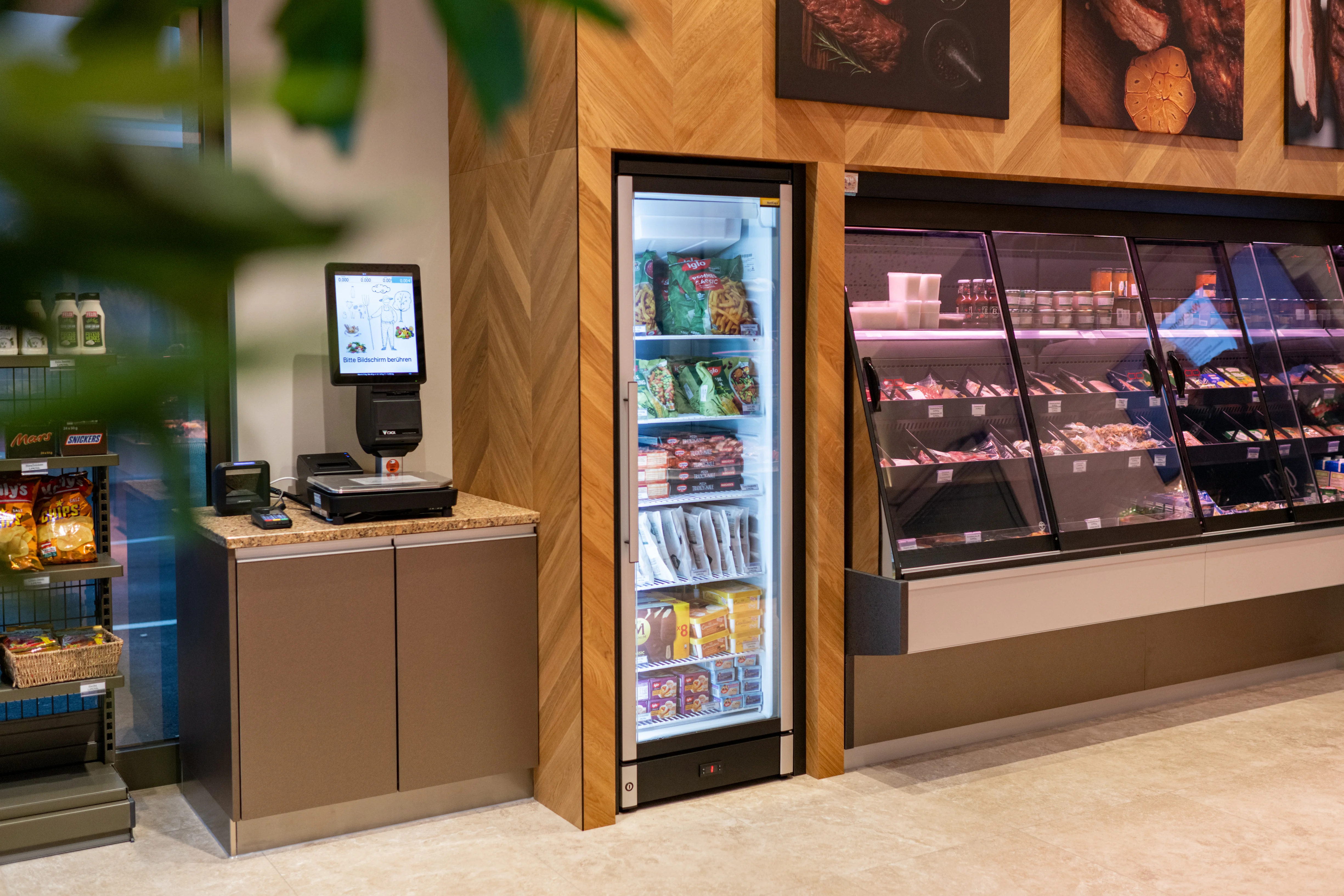 Turza SB-Shop – Selbstbedienungskasse und Kühlschrank